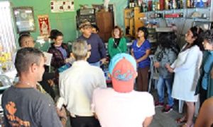 Moradores se reúnem para pensar o Plano de Bairro Participativo do Jardim Lapenna