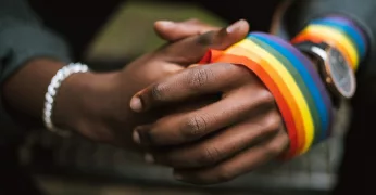 Orgulho LGBTQIAPN+: mais do que celebrar, é pelo direito de existir, ser e estar