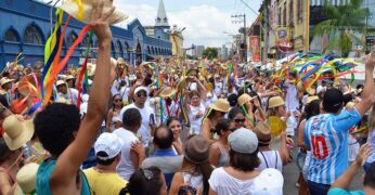 Imagem do Círio de Nazaré. A foto ilustra o artigo de Maria Alice Setubal 'A cultura como mediadora em tempos difíceis', publicado na Folha de S.Paulo.