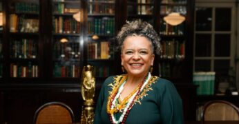 “Assumo para mim como uma das missões promover a diversidade nessa casa”: o simbolismo da posse de Ana Maria Gonçalves na ABL